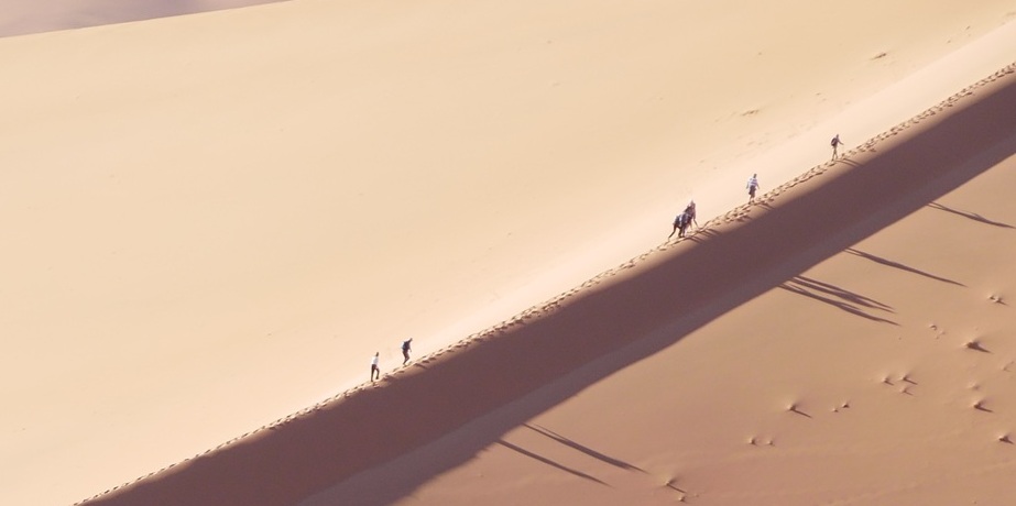 Gruppe beim Erklettern von Big Daddy